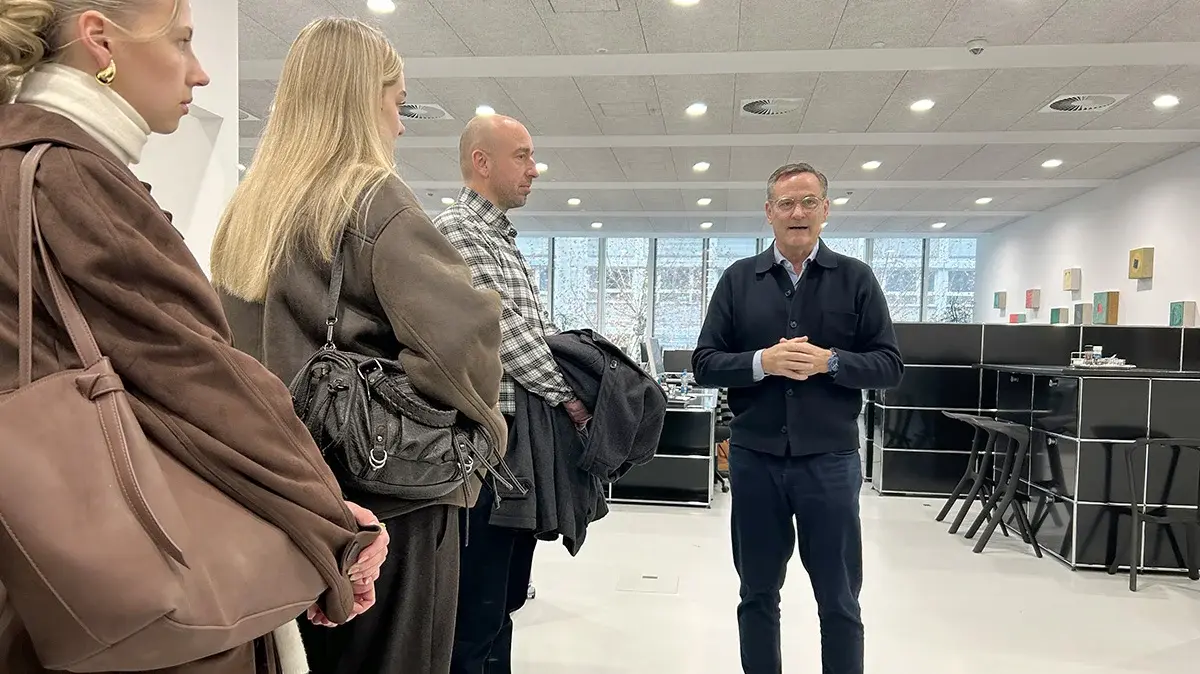 Studierende besuchen die Agentur LMWA.