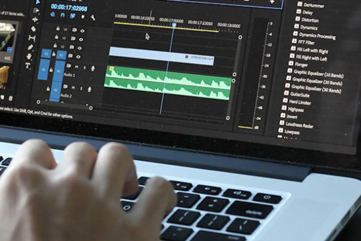 Laptop Videoschnitt