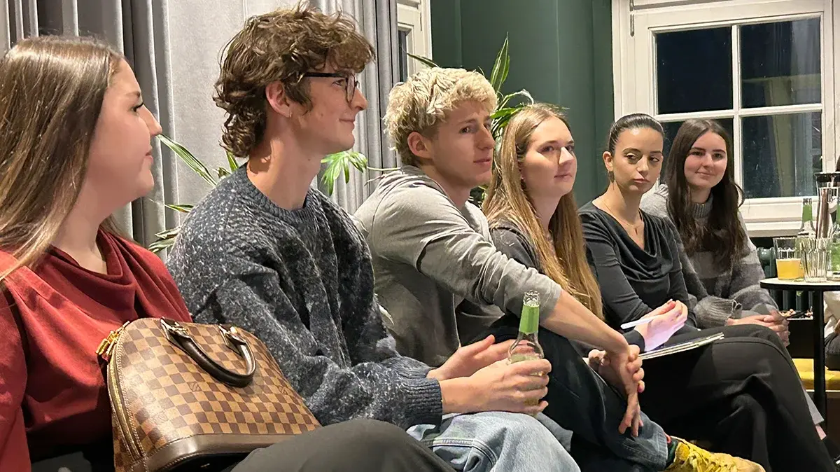 Studierende zu Gast bei PUK agency in Stuttgart.