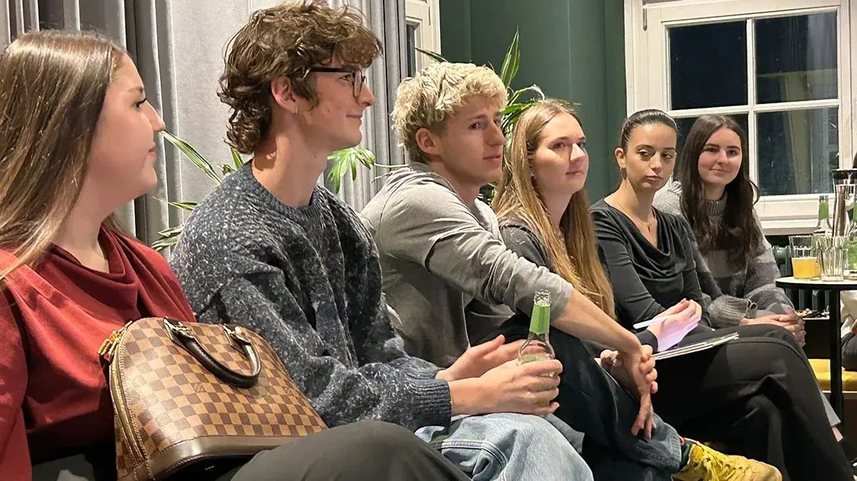 Studierende zu Gast bei PUK agency in Stuttgart.